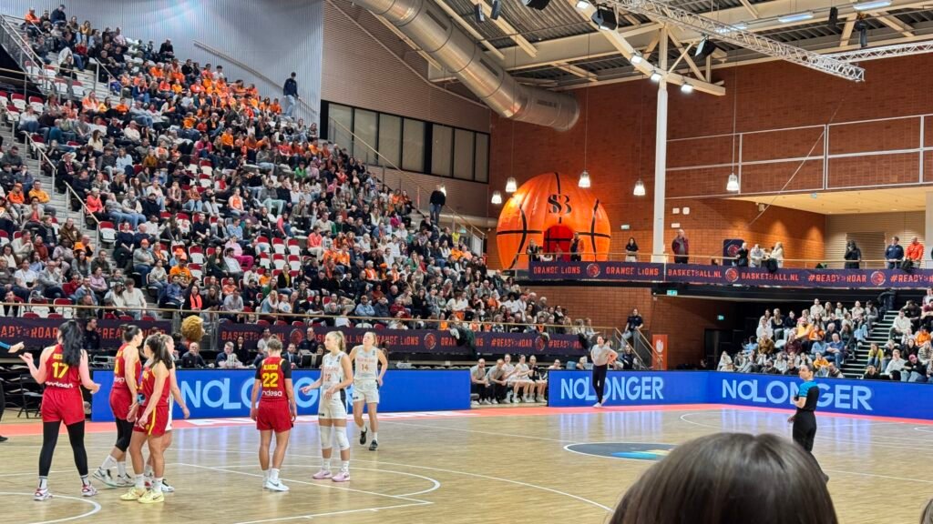 Team nl vs spanke Just liza van showcase basketbal optreden team nl TROTS MOMENT IN OPVOLGING