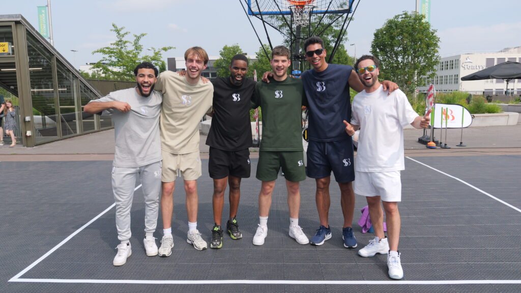 Het team van Showcase Basketball op Youthcup 2025