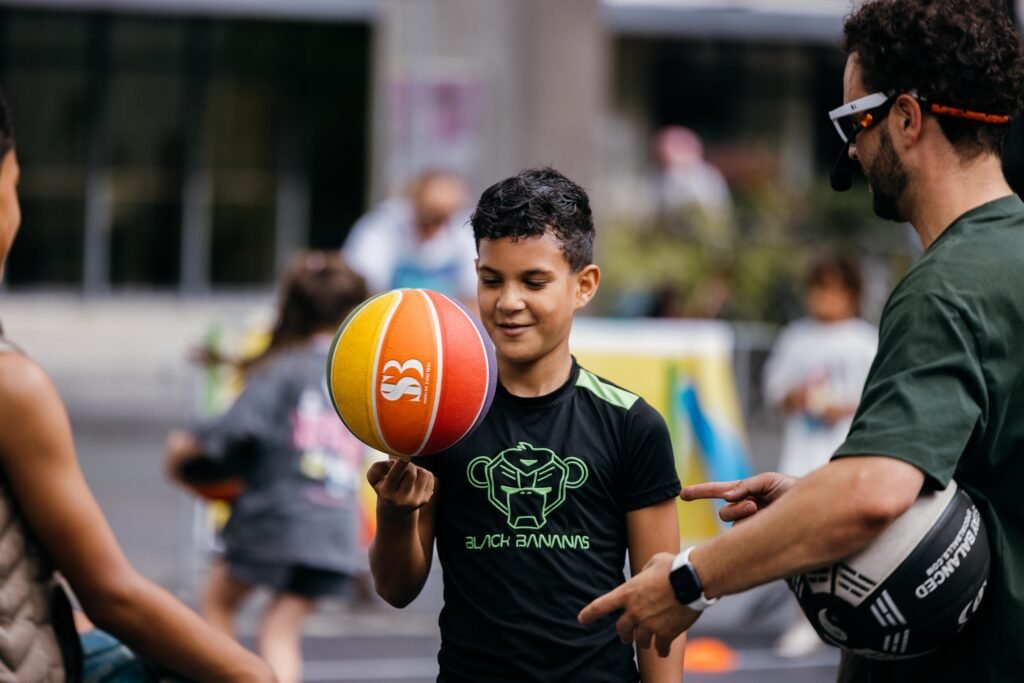 Showcase Basketball bij Zomer op zuid inspireert kinderen