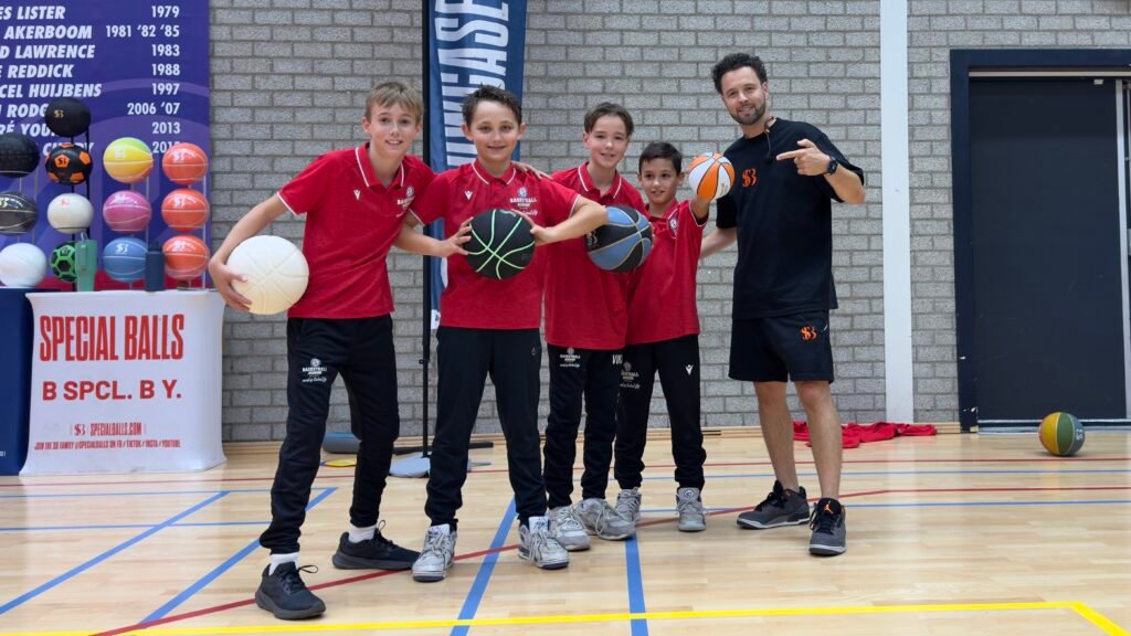 Toekomstige toppers bij Heroes Den Bosch winnen showcase basketball skills challenge