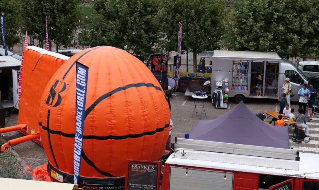 Totale overview van het foodcourt met de SB invullingen